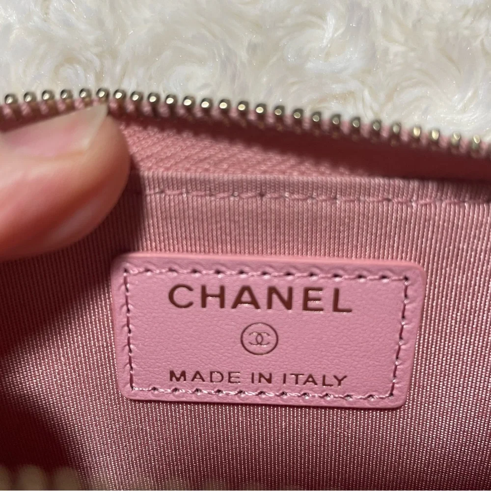 Chanel Iridescent Pink Caviar Leather Card Case